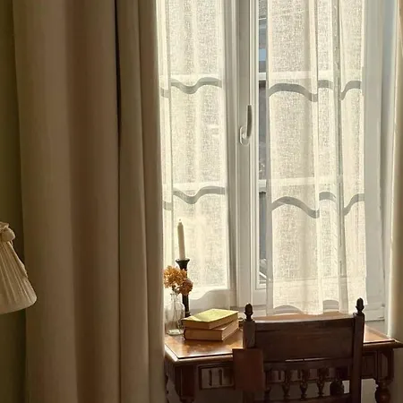 La Belle Vienne Bed & Breakfast 3*