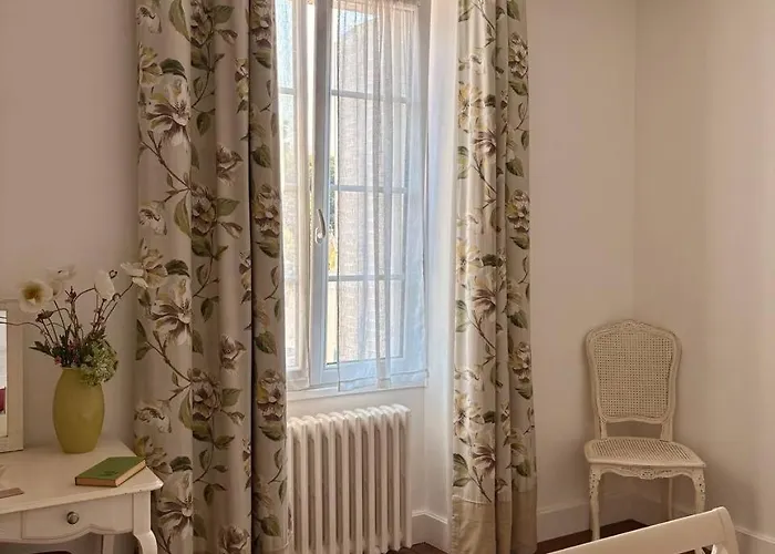 Alojamento de Acomodação e Pequeno-almoço La Belle Vienne 3*